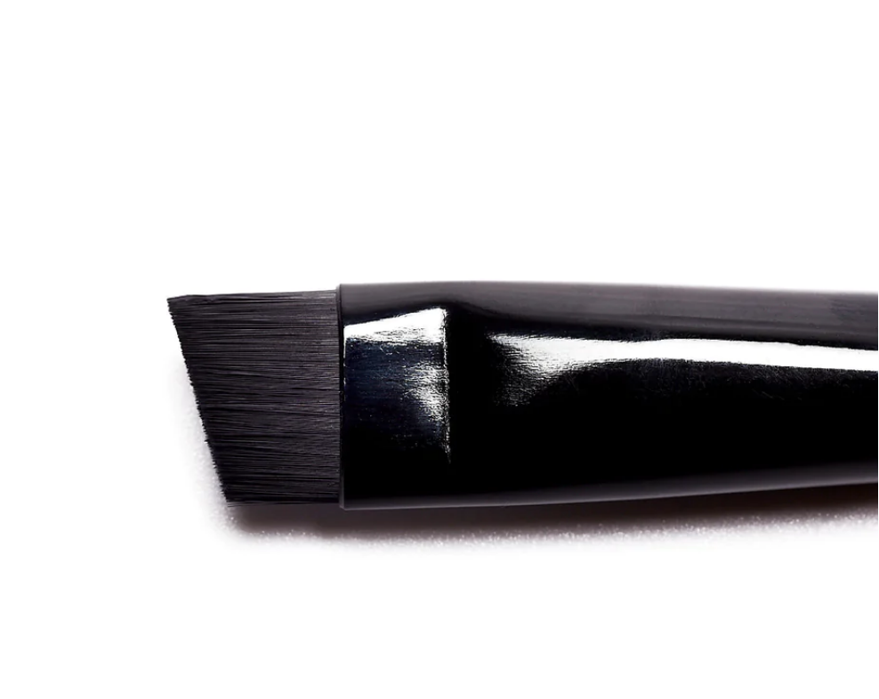 Medium Angled Definer Brush